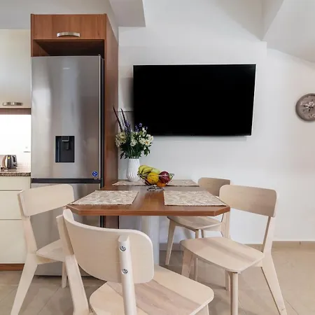 Eleni Luxury Maisonette With Jacuzzi Iraklio