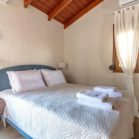 Ferienhaus Eleni Luxury Maisonette With Jacuzzi Iraklio