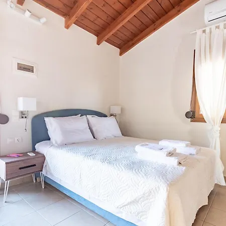 Ferienhaus Eleni Luxury Maisonette With Jacuzzi Iraklio