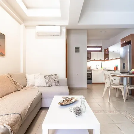 Eleni Luxury Maisonette With Jacuzzi *