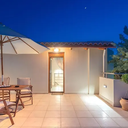Ferienhaus Eleni Luxury Maisonette With Jacuzzi *